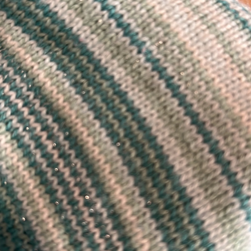 Gap - Picture 3 of 3